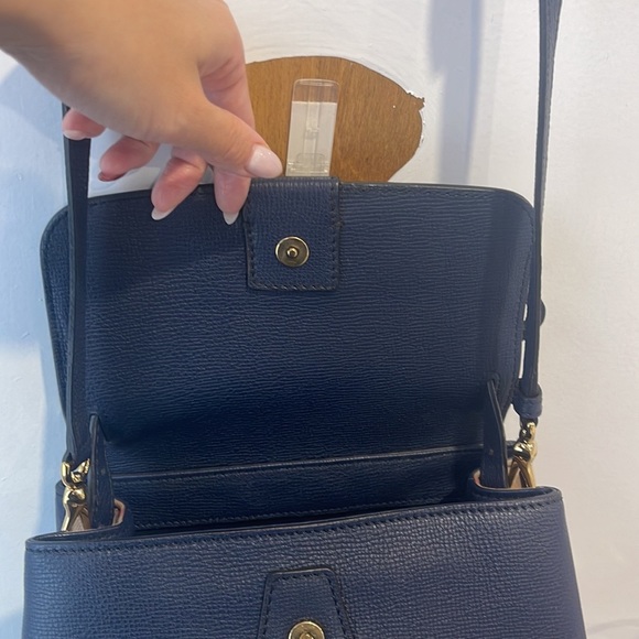 Burberry Navy Envelope Crossbody Bag - Picture 9 of 10